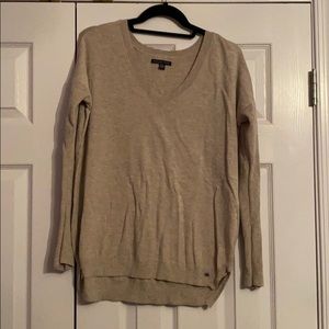 tan American Eagle v-neck sweater